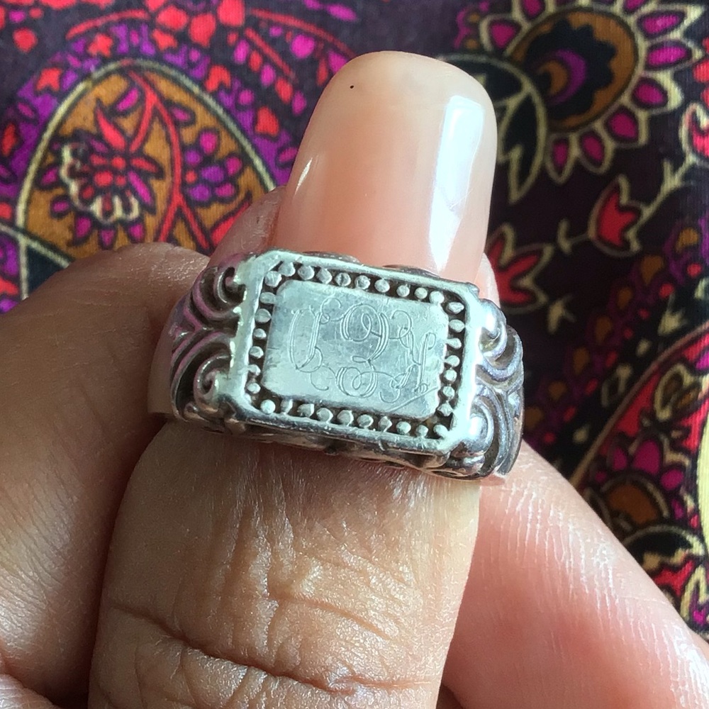 925 Sterling Silver Engrave Ring